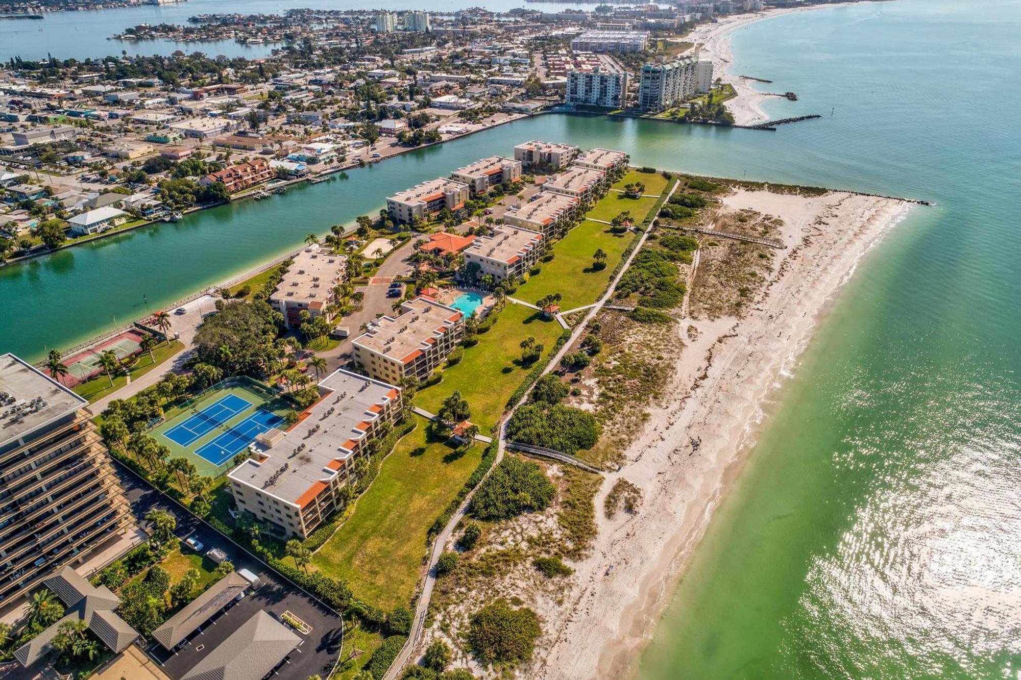 Land'S End 8-204 Beach Front - Premier Villa St. Pete Beach Exterior photo