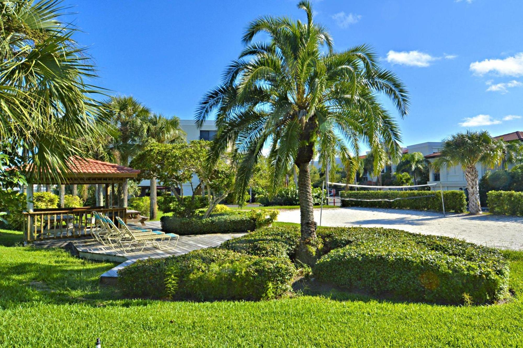 Land'S End 8-204 Beach Front - Premier Villa St. Pete Beach Exterior photo