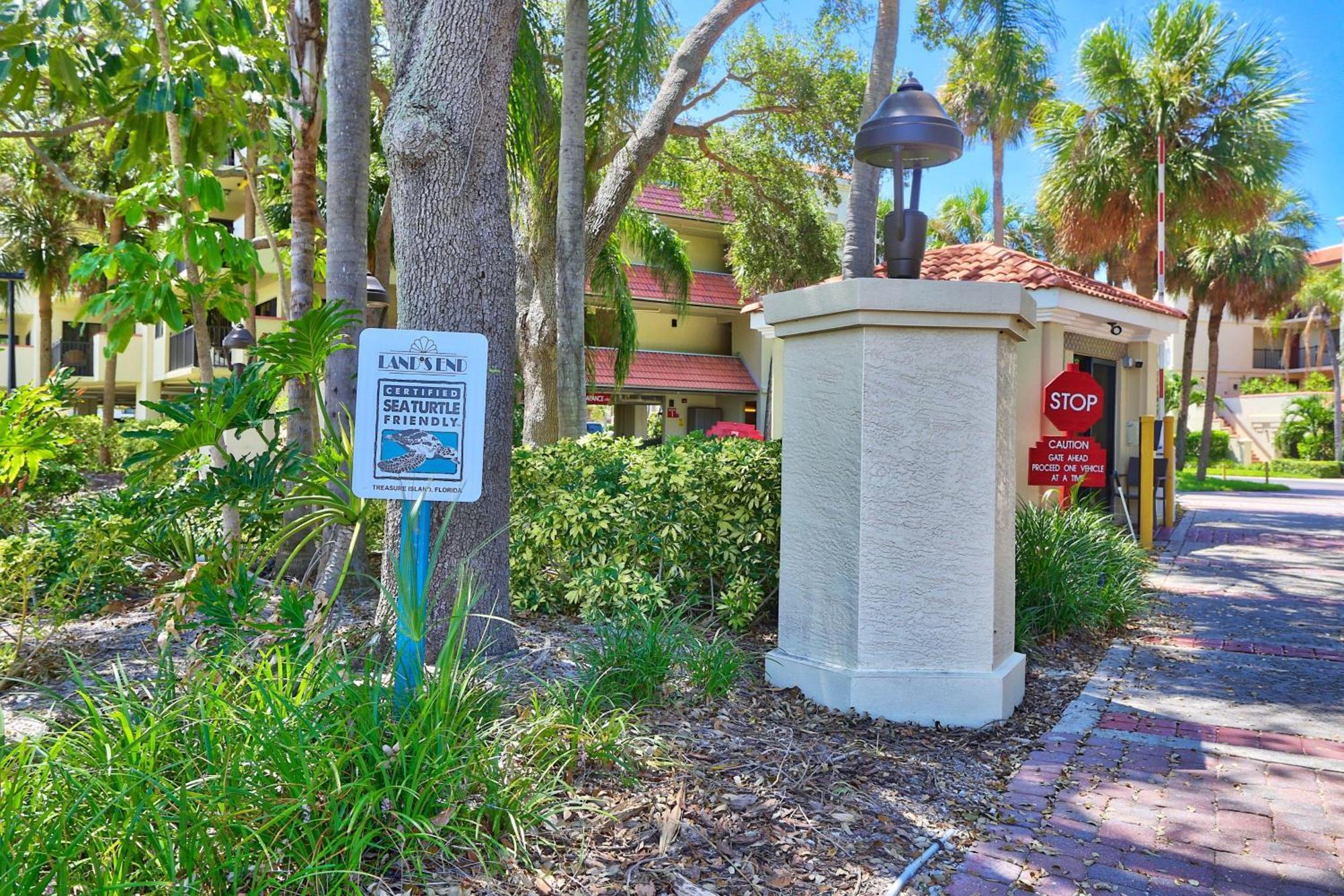 Land'S End 8-204 Beach Front - Premier Villa St. Pete Beach Exterior photo